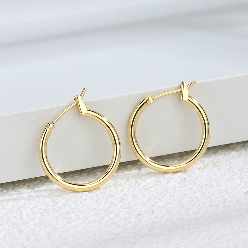 1 Pair Simple Style Classic Style Commute Solid Color Plating Copper 18k Gold Plated Hoop Earrings display picture 3