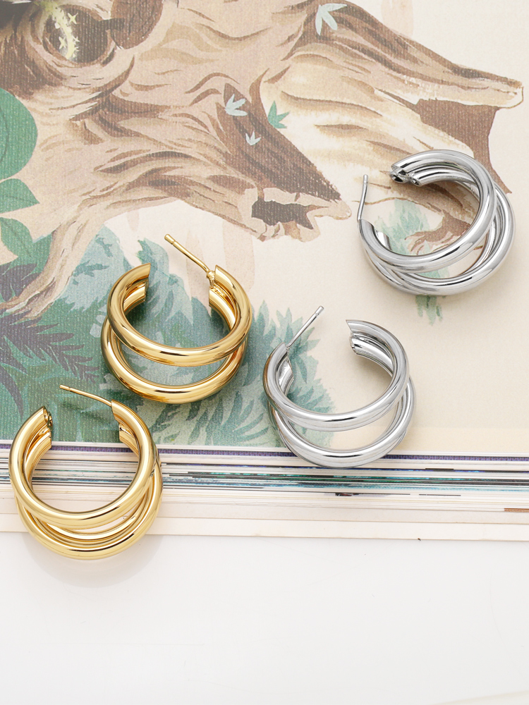 1 Pair Vintage Style Simple Style Solid Color Plating Copper 18k Gold Plated Hoop Earrings display picture 4