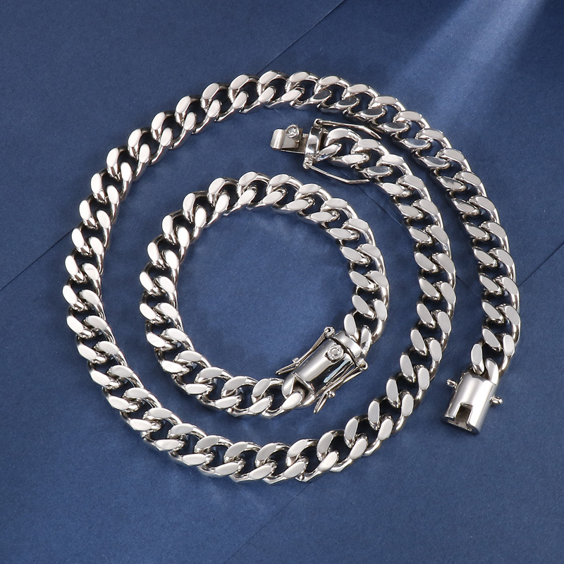 Hip-Hop Retro Solid Color 18K Gold Plated Titanium Steel Wholesale Bracelets Necklace display picture 1
