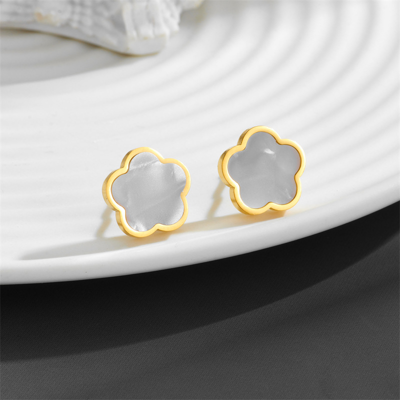 1 Pair Simple Style Flower Plating Inlay 304 Stainless Steel Titanium Steel Shell K Gold Plated Ear Studs display picture 2