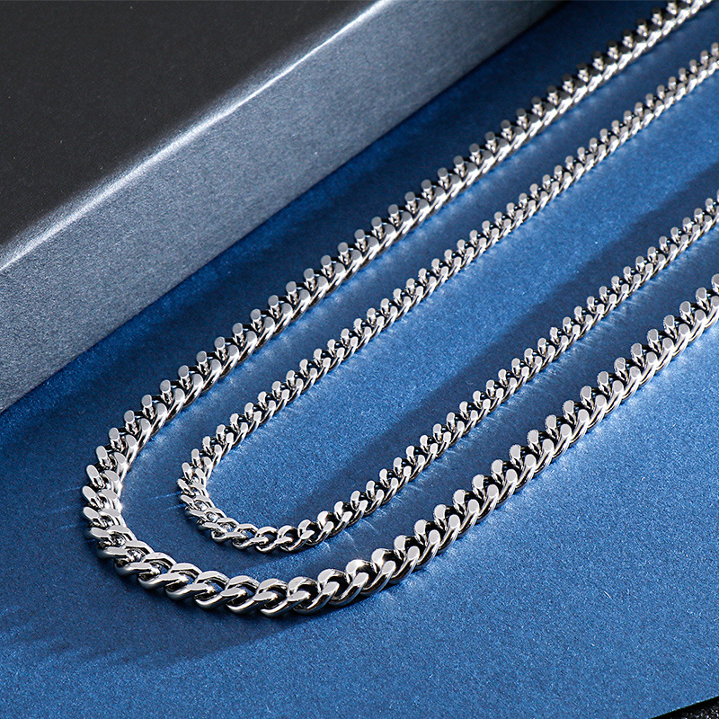 Einfacher Stil Geometrisch Einfarbig Titan Stahl Überzug Kette 18 Karat Vergoldet Unisex Halskette display picture 3