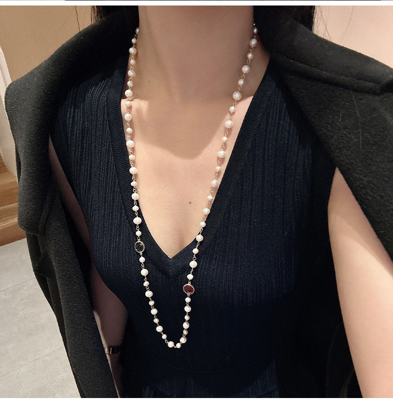 Elegant Round Freshwater Pearl Copper Beaded Sweater Chain display picture 2