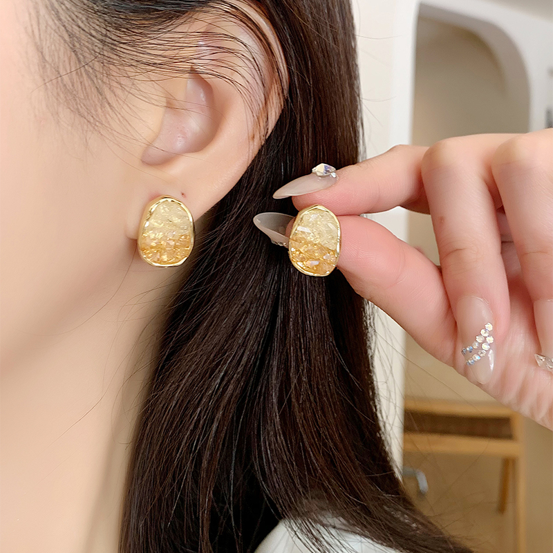 1 Pair Simple Style Classic Style Round Inlay Alloy Artificial Rhinestones White Gold Plated Gold Plated Ear Studs display picture 6