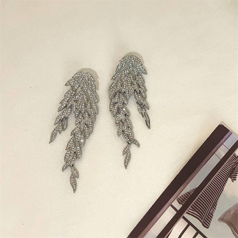 1 Pair Vintage Style Leaves Plating Inlay Alloy Rhinestones Silver Plated Ear Studs display picture 10