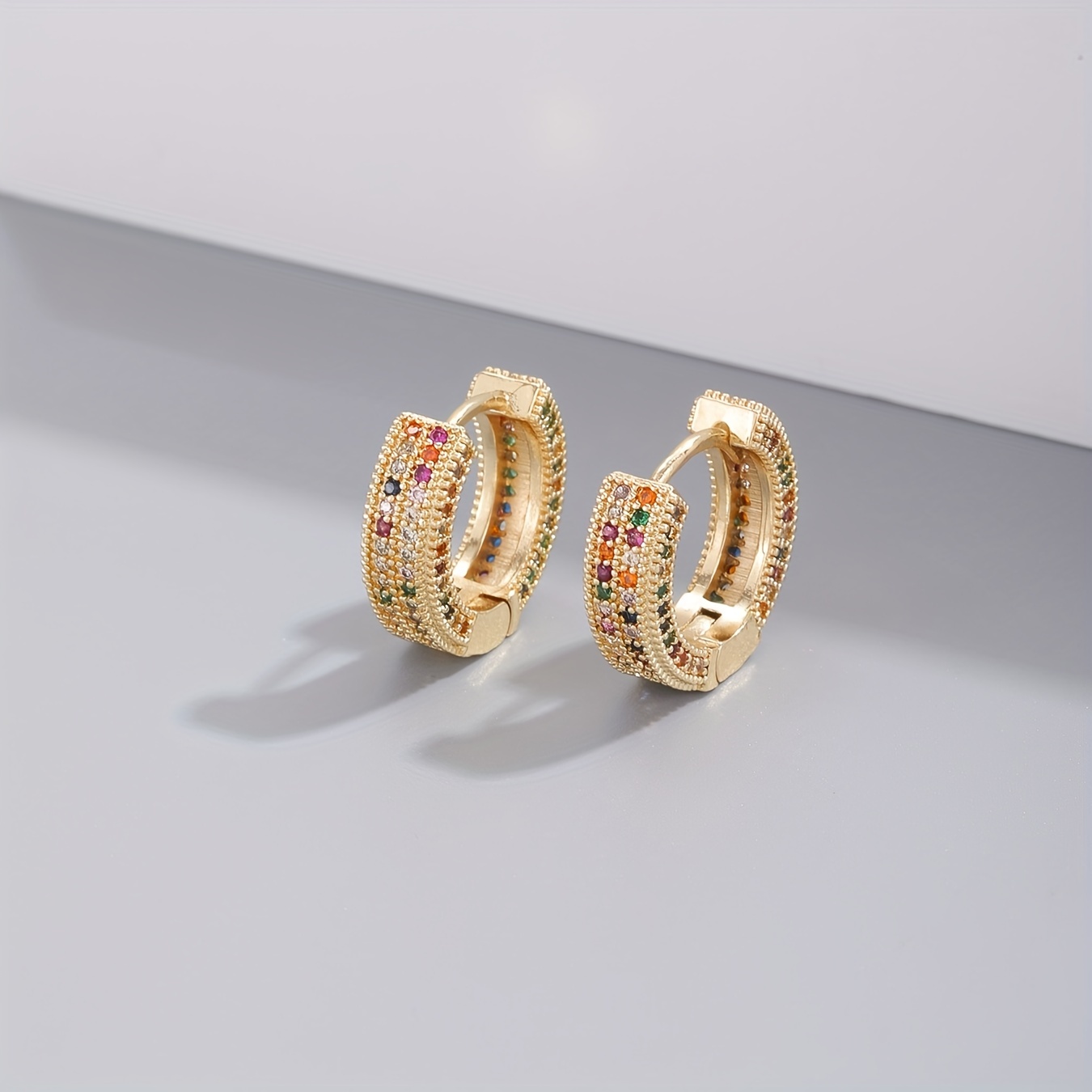 1 Pair Elegant Circle Plating Inlay Copper Zircon Gold Plated Hoop Earrings display picture 3