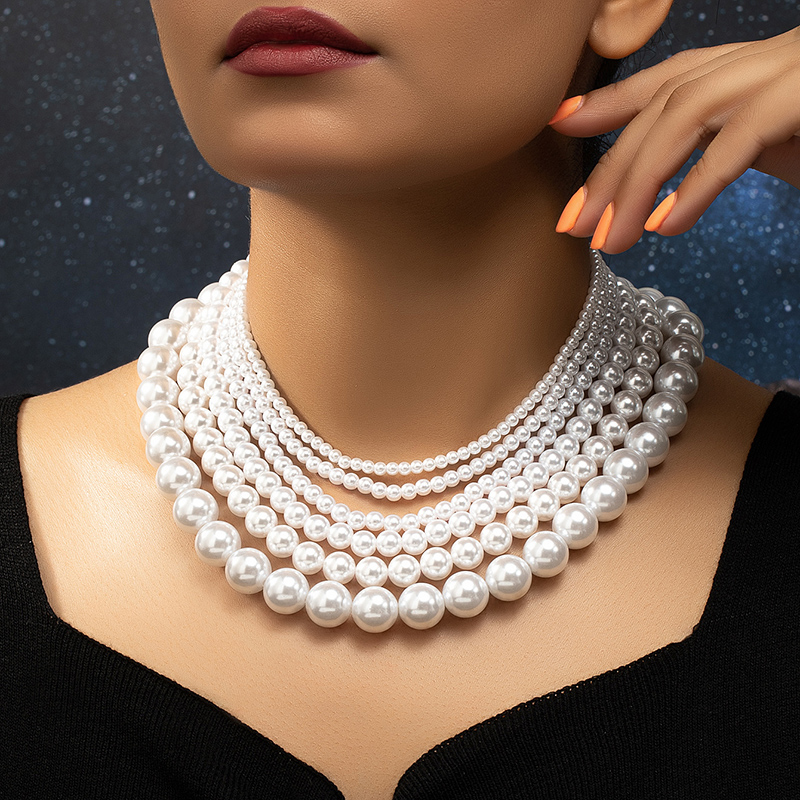Elegant Solid Color Imitation Pearl Beaded Women's Necklace display picture 1