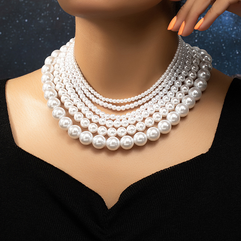 Elegant Solid Color Imitation Pearl Beaded Women's Necklace display picture 5