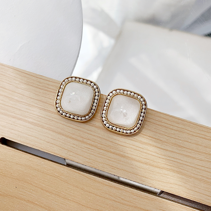 1 Pair Simple Style Square Plating Inlay Alloy Acrylic Gold Plated Ear Studs display picture 5