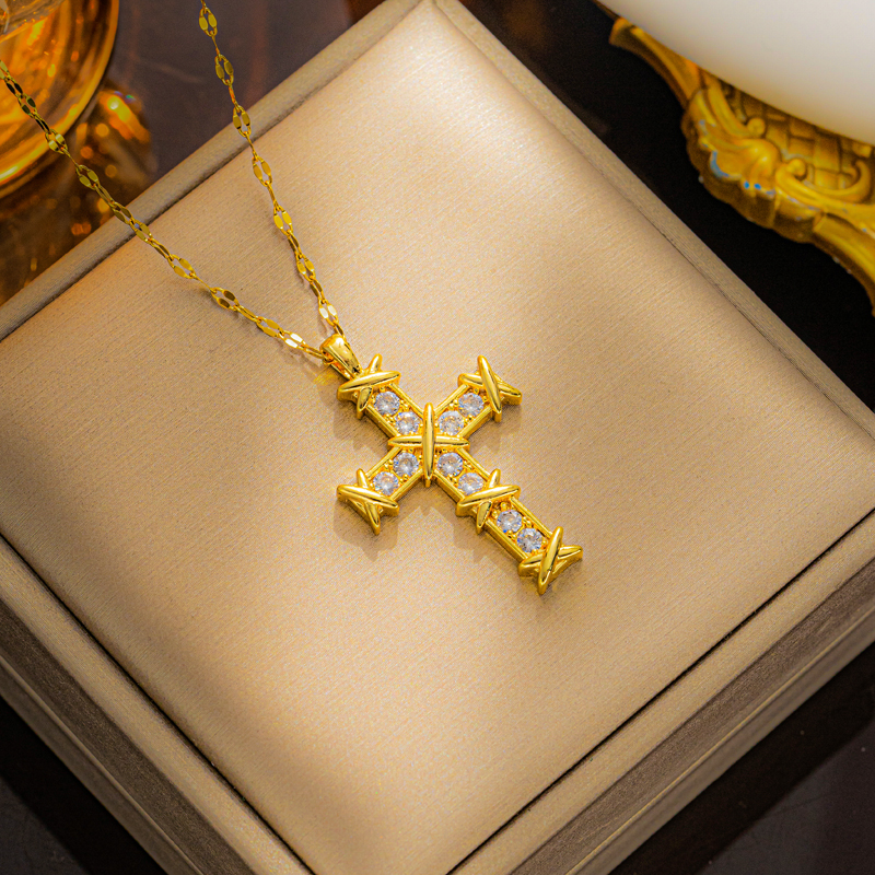 Vintage Style Cross Stainless Steel Plating Inlay Zircon 18k Gold Plated Pendant Necklace display picture 3