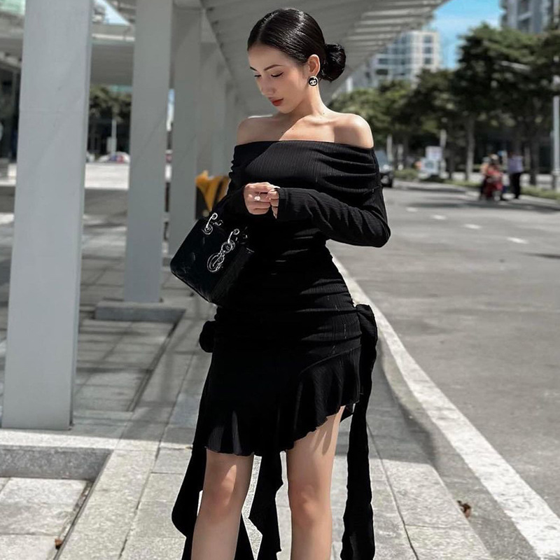 Women's Regular Dress Streetwear Off Shoulder Tassel Pleated Long Sleeve Solid Color Above Knee Daily Street display picture 2
