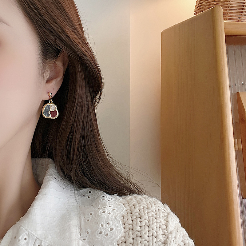 1 Pair Simple Style Color Block Plating Alloy Gold Plated Drop Earrings display picture 1