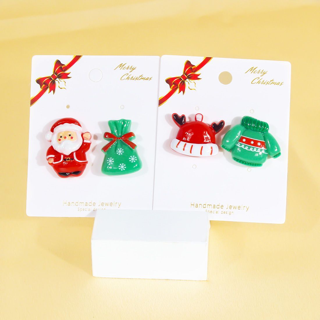 1 Pair Cute Sweet Commute Christmas Tree Santa Claus Candle Irregular Plastic Ear Studs display picture 9