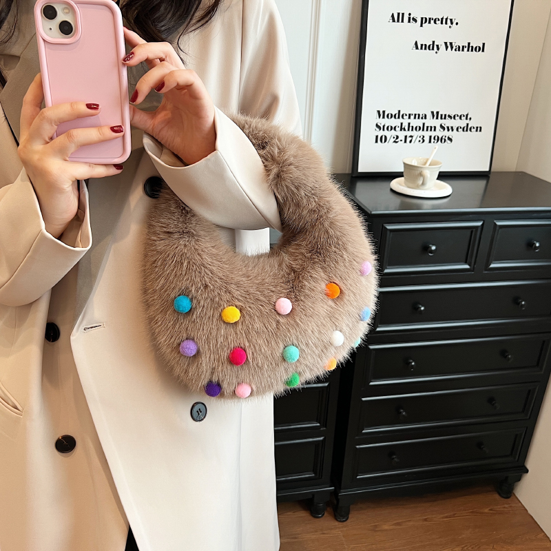 Women's Plush Polka Dots Streetwear Square Zipper Handbag display picture 2