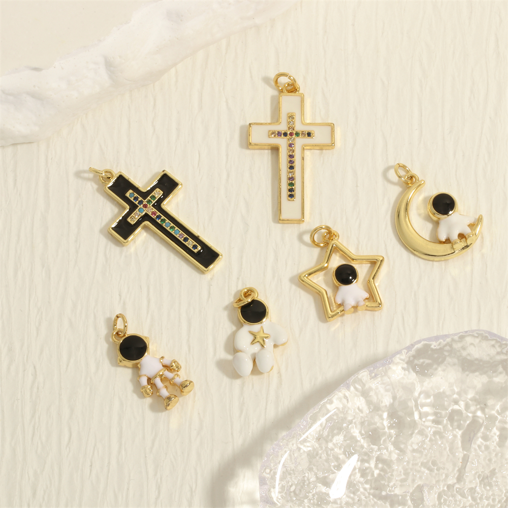 Simple Style Cross Astronaut Copper Enamel Inlay Zircon 18k Gold Plated Charms display picture 2