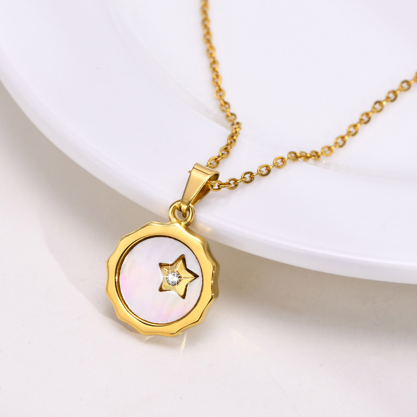 Titanium Steel Zircon Clavicle Chain Personality Shell Xingx Pendant Niche Gold Necklace S-shaped Necklace Ins Style Twin display picture 5