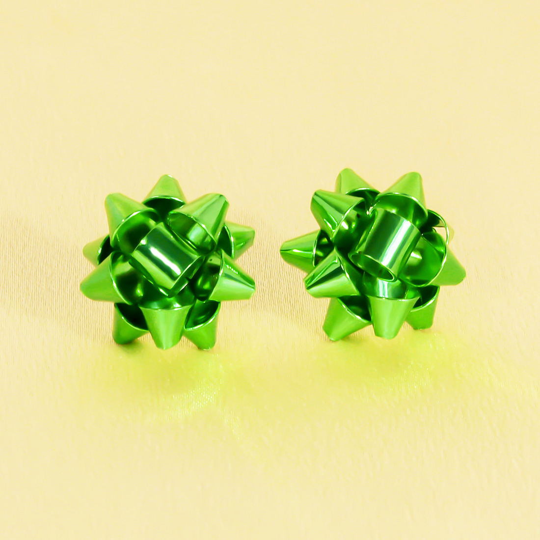 1 Pair Simple Style Snowflake Irregular Alloy Ear Studs display picture 2
