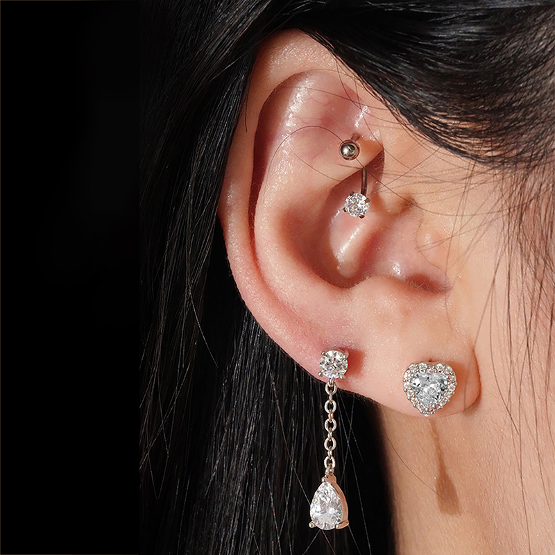 1 Piece Ear Cartilage Rings & Studs Elegant Sweet Round Water Droplets Heart Shape 316 Stainless Steel  Copper Plating Inlay Zircon display picture 3