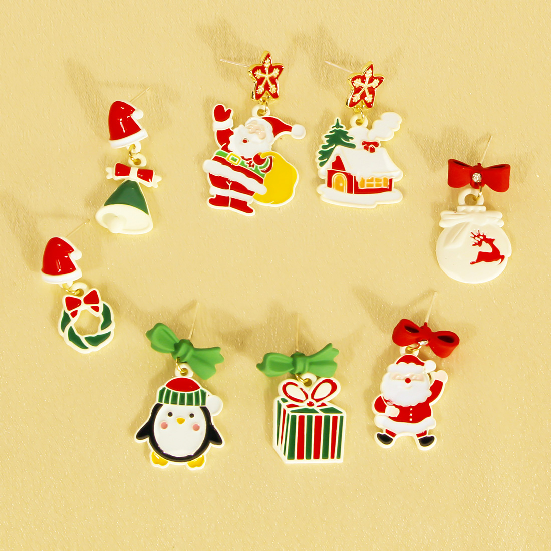 1 Pair Princess Cute Sweet Santa Claus Snowman Snowflake Irregular Alloy Ear Studs display picture 4