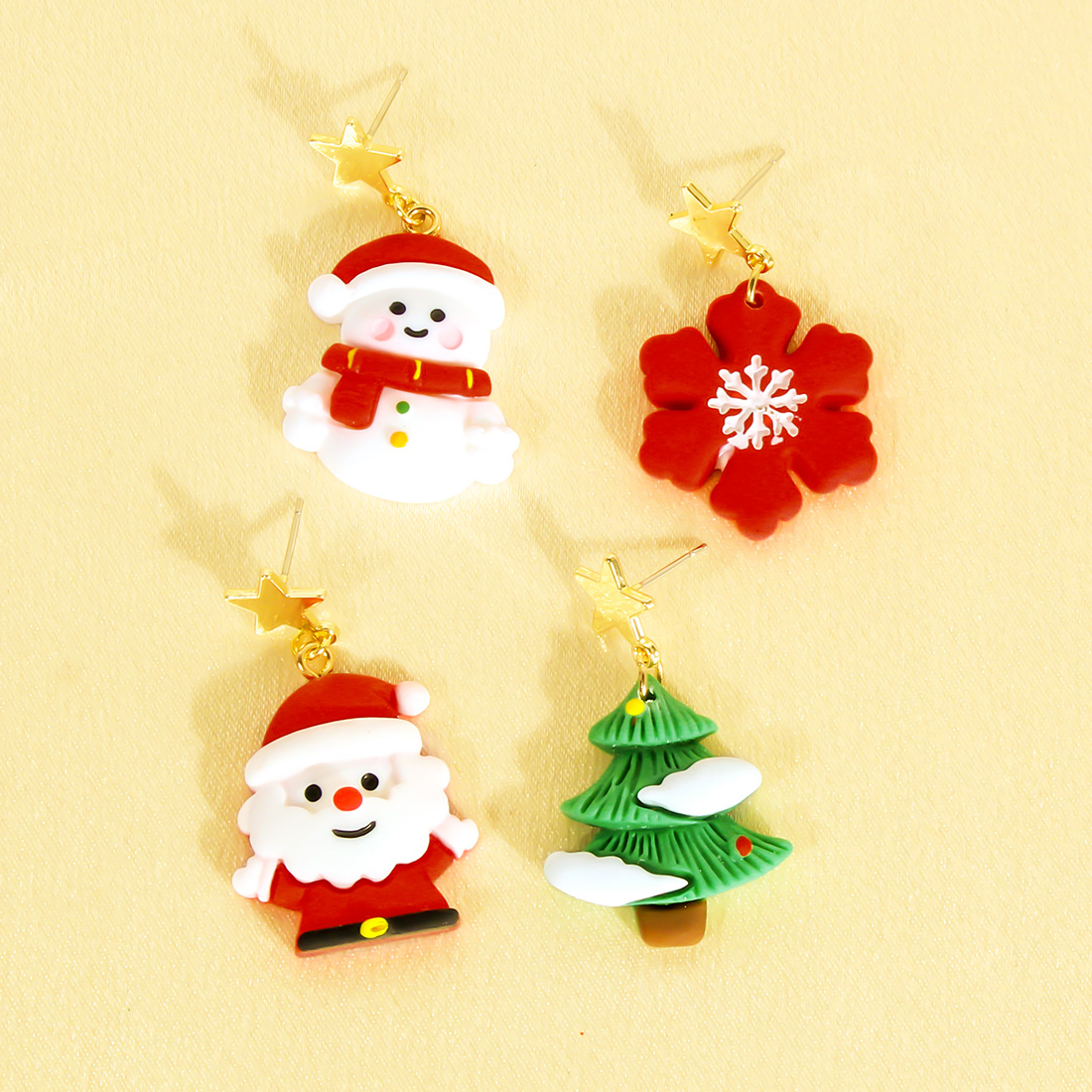 1 Pair Princess Sweet Santa Claus Little Bear Snowman Irregular Plastic Drop Earrings display picture 4