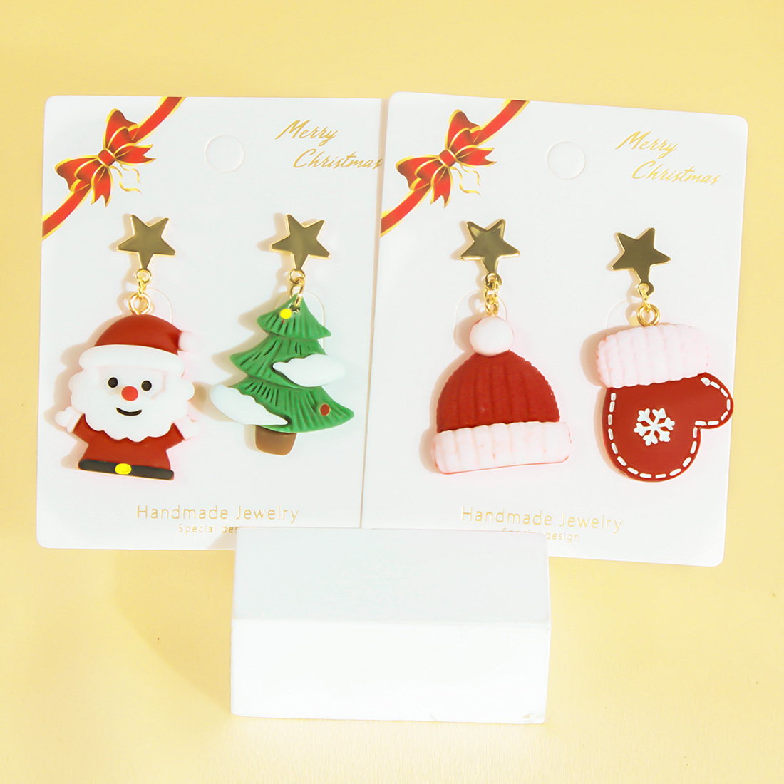 1 Pair Princess Sweet Santa Claus Little Bear Snowman Irregular Plastic Drop Earrings display picture 6
