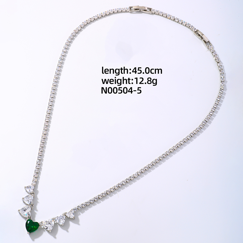 Kupfer Elegant Dame Einfacher Stil Überzug Inlay Geometrisch Herzform Zirkon Halskette Mit Anhänger display picture 2