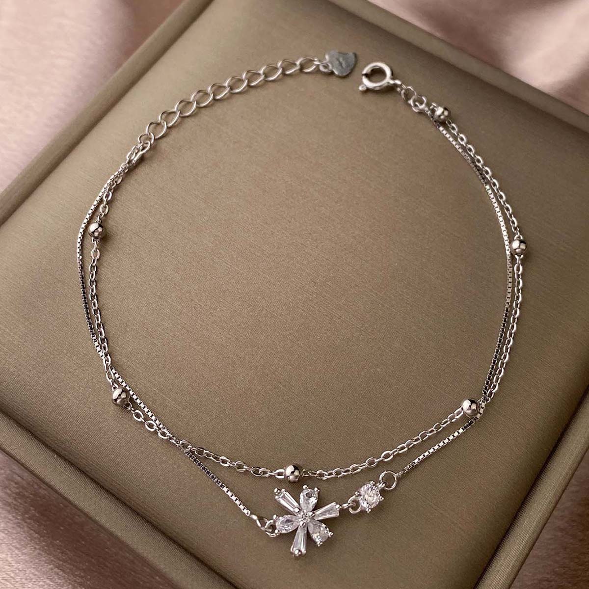 Casual Solid Color Flower Sterling Silver Plating Inlay Zircon Silver Plated Bracelets display picture 1