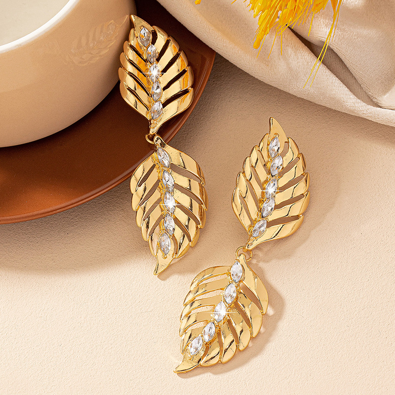 1 Pair Retro Roman Style Leaf Plating Inlay Alloy Zircon Drop Earrings display picture 3