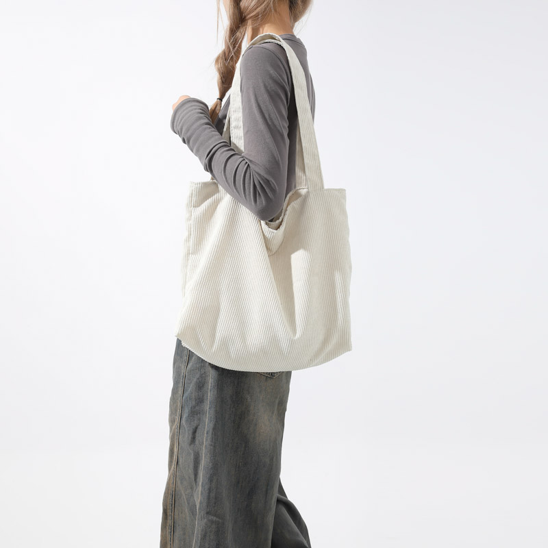 Women's Corduroy Solid Color Vintage Style Square Magnetic Buckle Shoulder Bag Crossbody Bag display picture 3