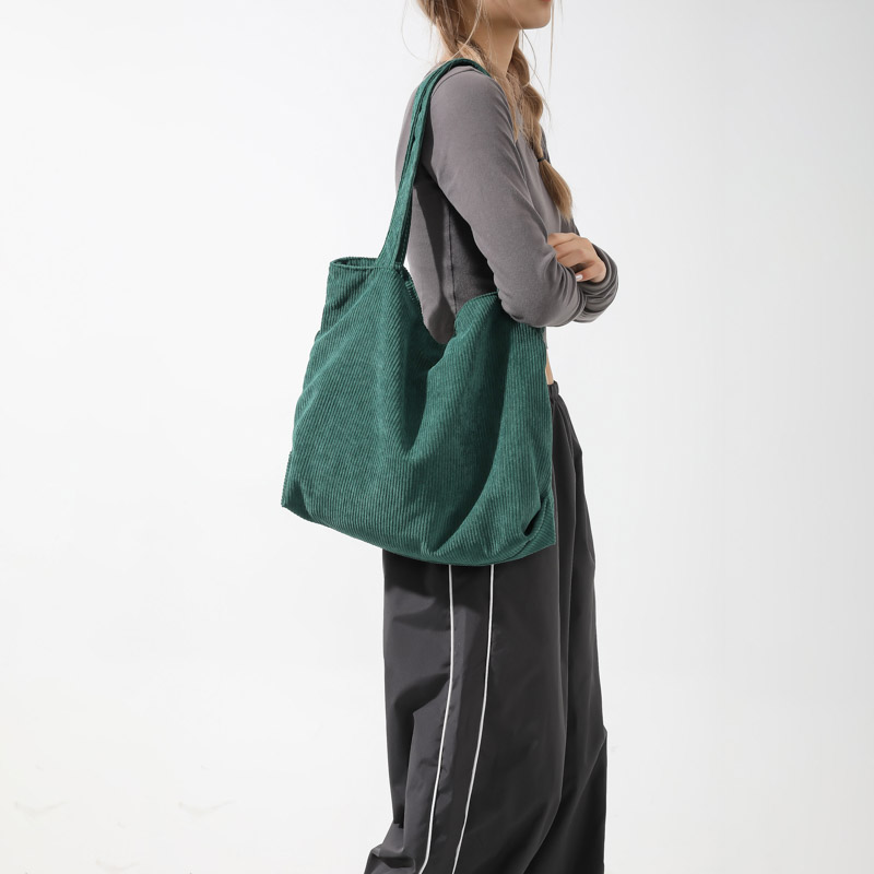 Women's Corduroy Solid Color Vintage Style Square Magnetic Buckle Shoulder Bag Crossbody Bag display picture 2