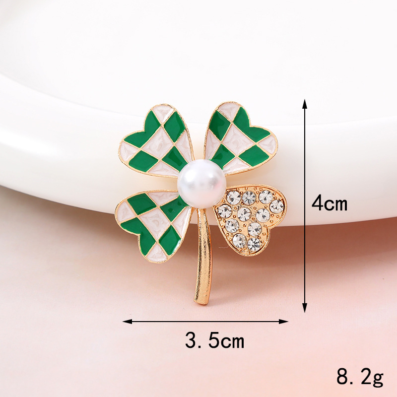Four Leaf Clover Maple Leaf Butterfly Shoe Accessories Alloy All Seasons Shoe Buckle display picture 3