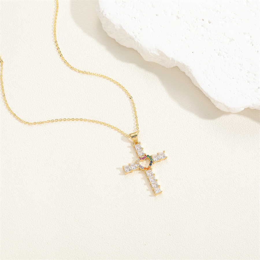 Elegant Vintage Style Simple Style Cross Copper Plating Inlay Zircon 14k Gold Plated Pendant Necklace display picture 10