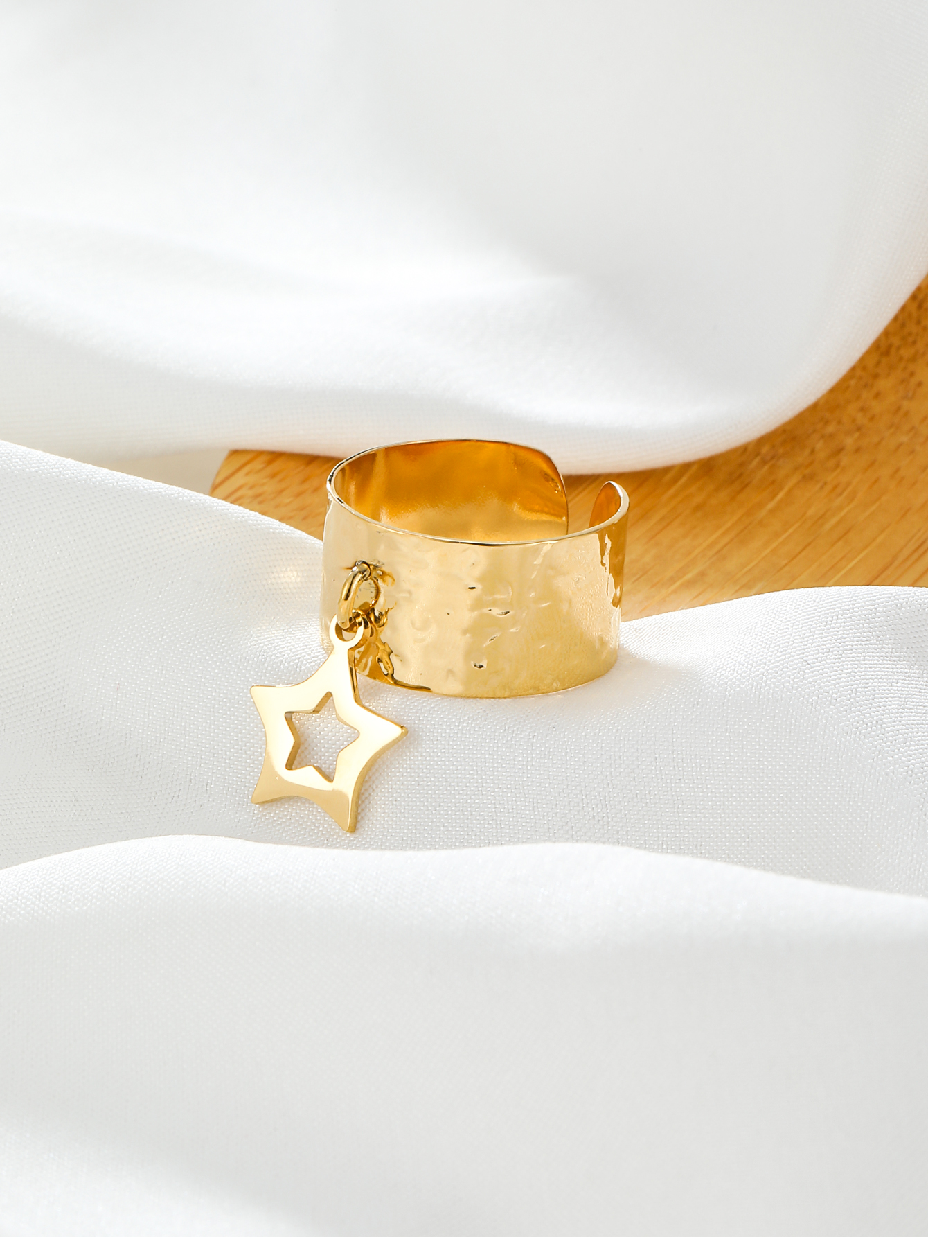 304 Stainless Steel 14K Gold Plated Simple Style Plating Star Charm Rings display picture 1