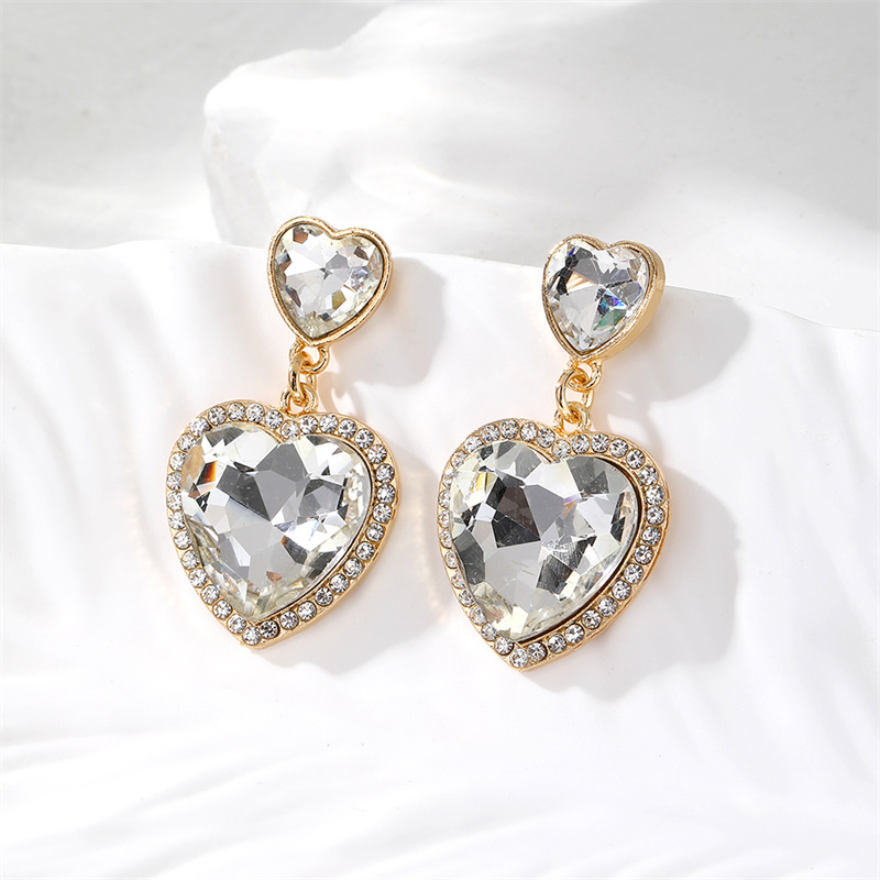 1 Pair Retro Simple Style Heart Shape Inlay Copper Glass Drop Earrings display picture 6