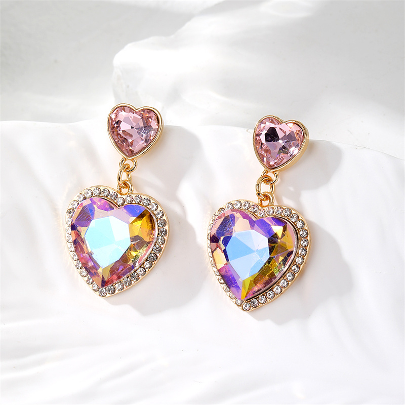 1 Pair Retro Simple Style Heart Shape Inlay Copper Glass Drop Earrings display picture 2