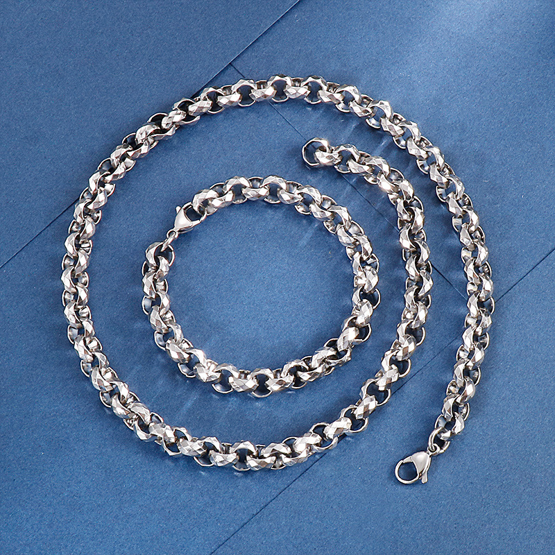 Hip-hop Retro Solid Color Titanium Steel Chain Necklace display picture 1