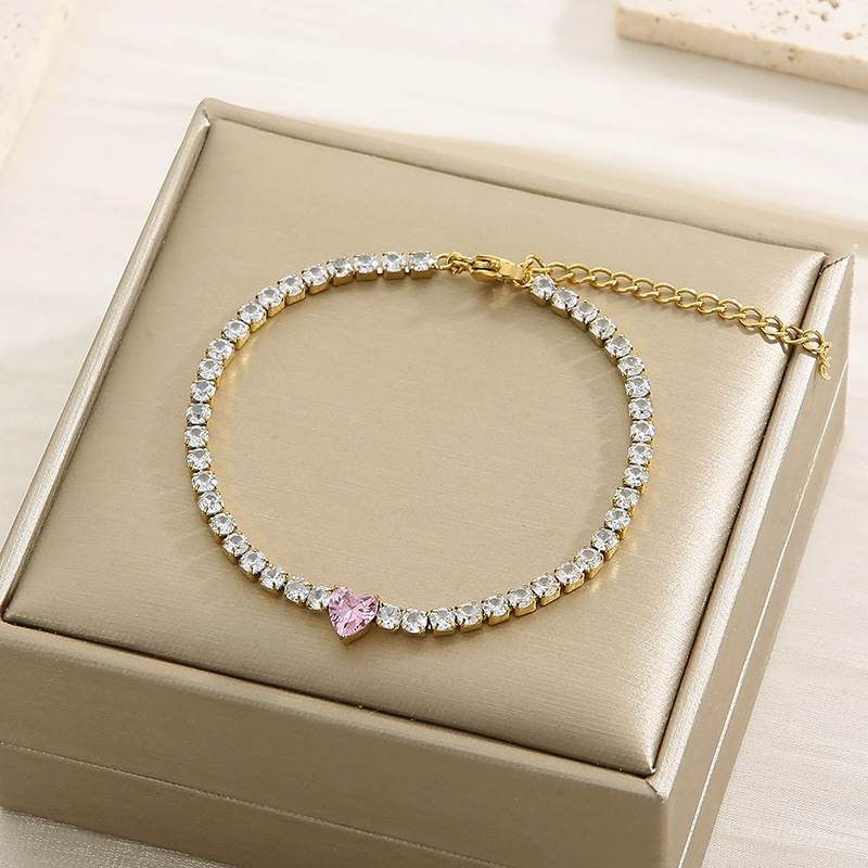 Simple Style Classic Style Heart Shape Titanium Steel 18K Gold Plated Zircon Tennis Bracelet In Bulk display picture 2