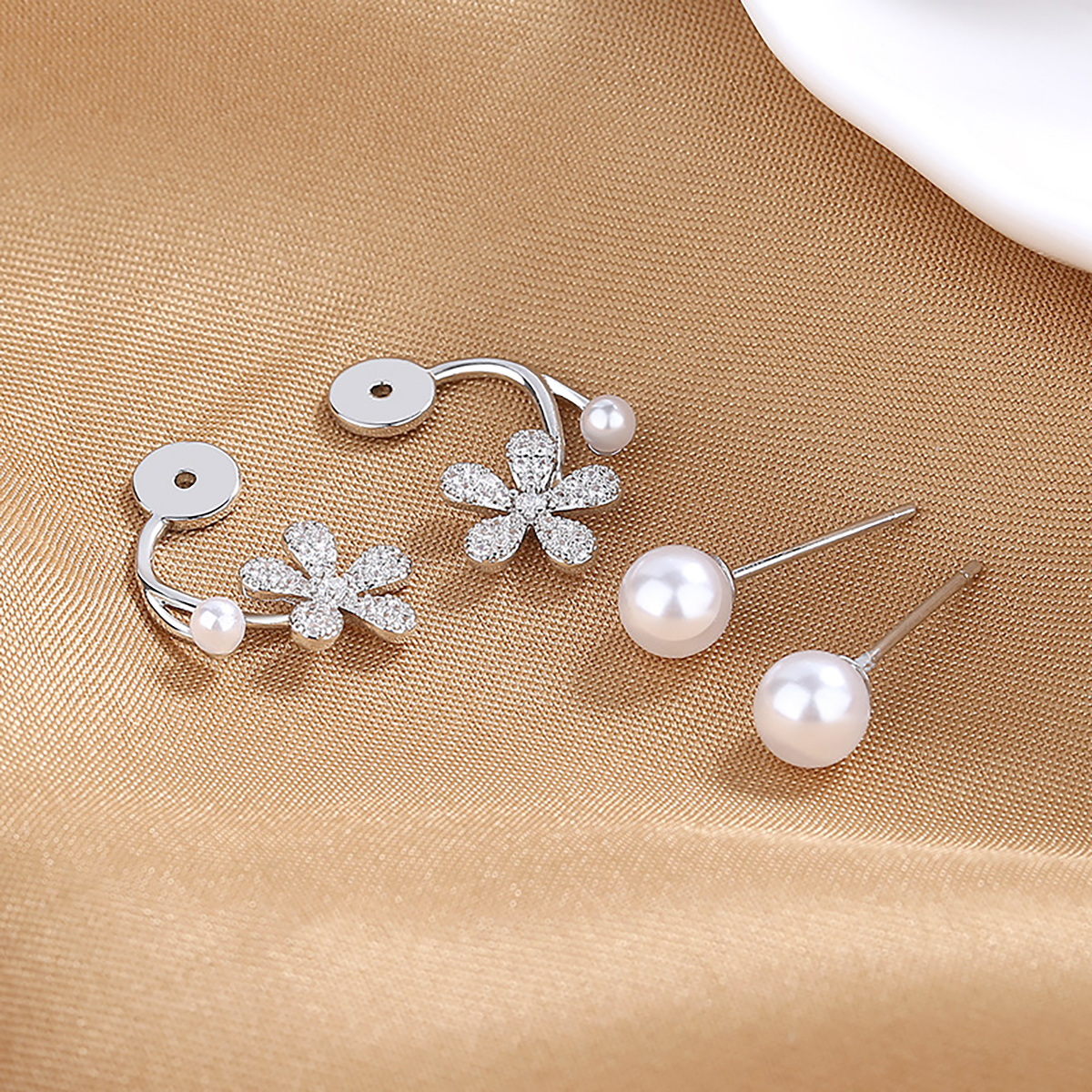 1 Pair Elegant Lady Shiny Petal Plating Inlay Sterling Silver Artificial Pearls Zircon Silver Plated Ear Studs display picture 7