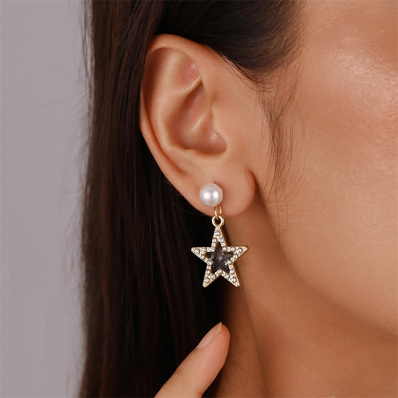 1 Pair Elegant Cute Star Heart Shape Inlay Alloy Rhinestones Drop Earrings display picture 2