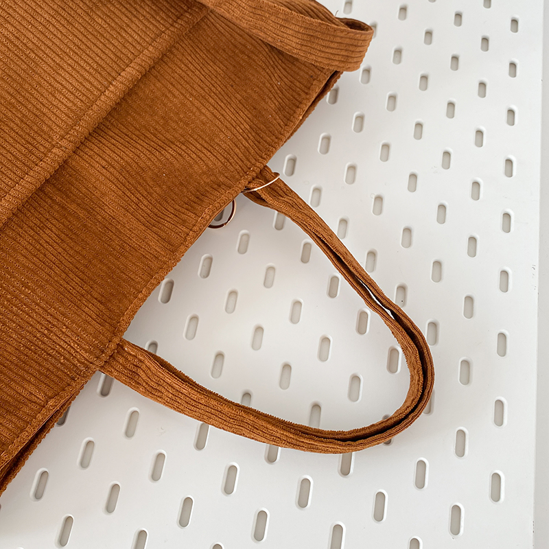 Unisex Corduroy Solid Color Elegant Vacation Sewing Thread Square Zipper Handbag display picture 3