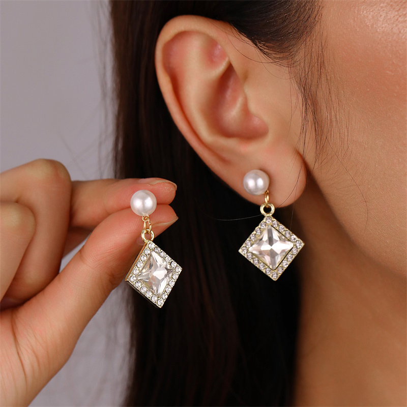 1 Pair Elegant Cute Star Heart Shape Inlay Alloy Rhinestones Drop Earrings display picture 43