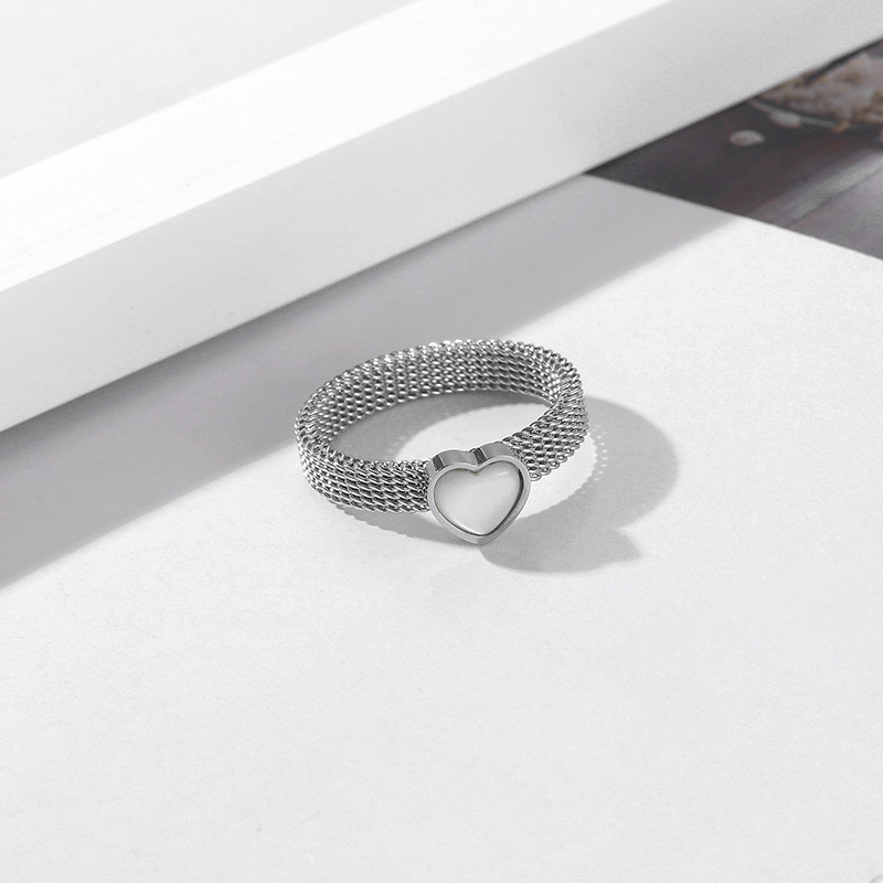 Einfacher Stil Klassischer Stil Herzform Titan Stahl Überzug Vergoldet Ringe display picture 3