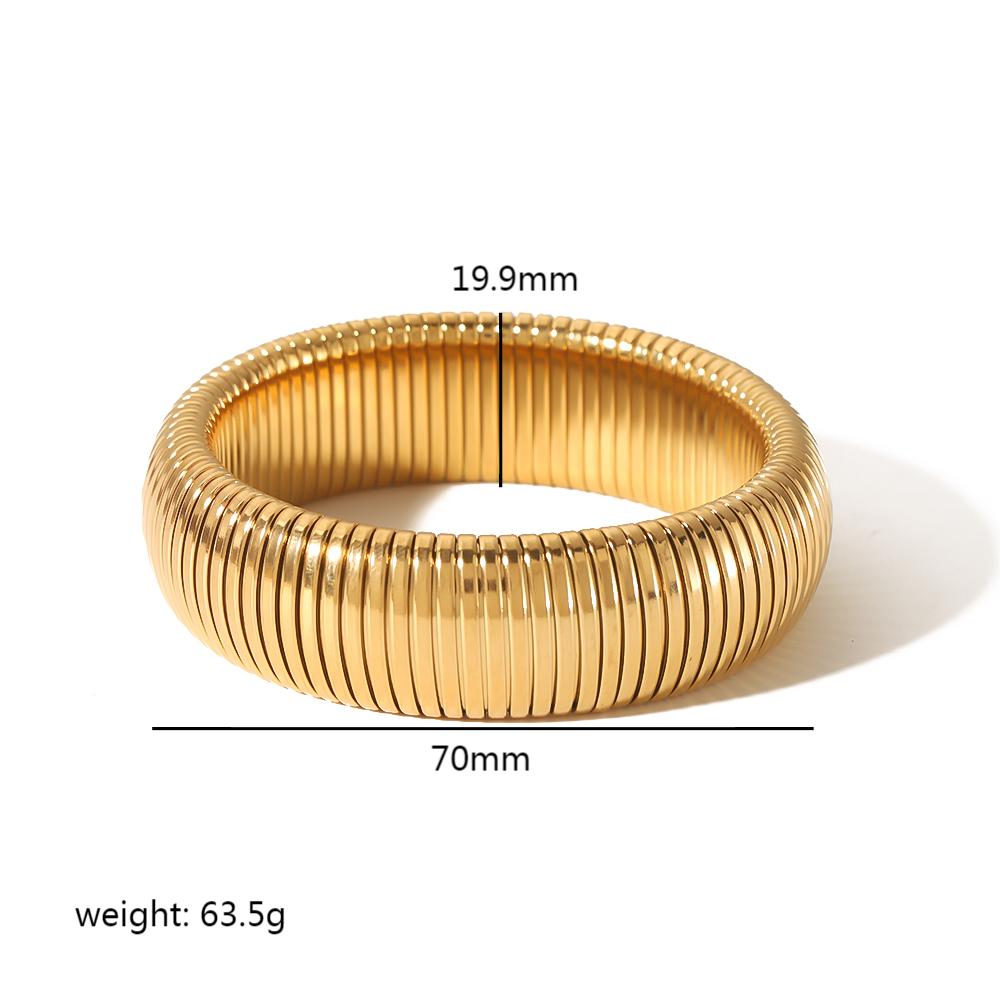 Retro Roman Style Circle Solid Color 304 Stainless Steel 18K Gold Plated Bangle In Bulk display picture 13