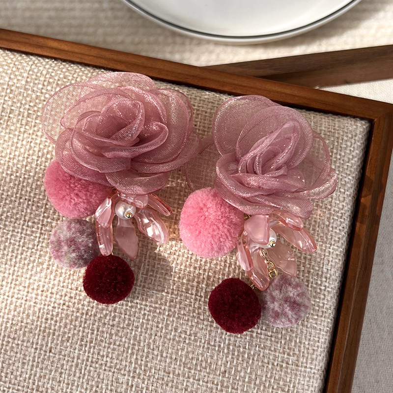 1 Pair Sweet Flower Hairball Gauze Drop Earrings display picture 3