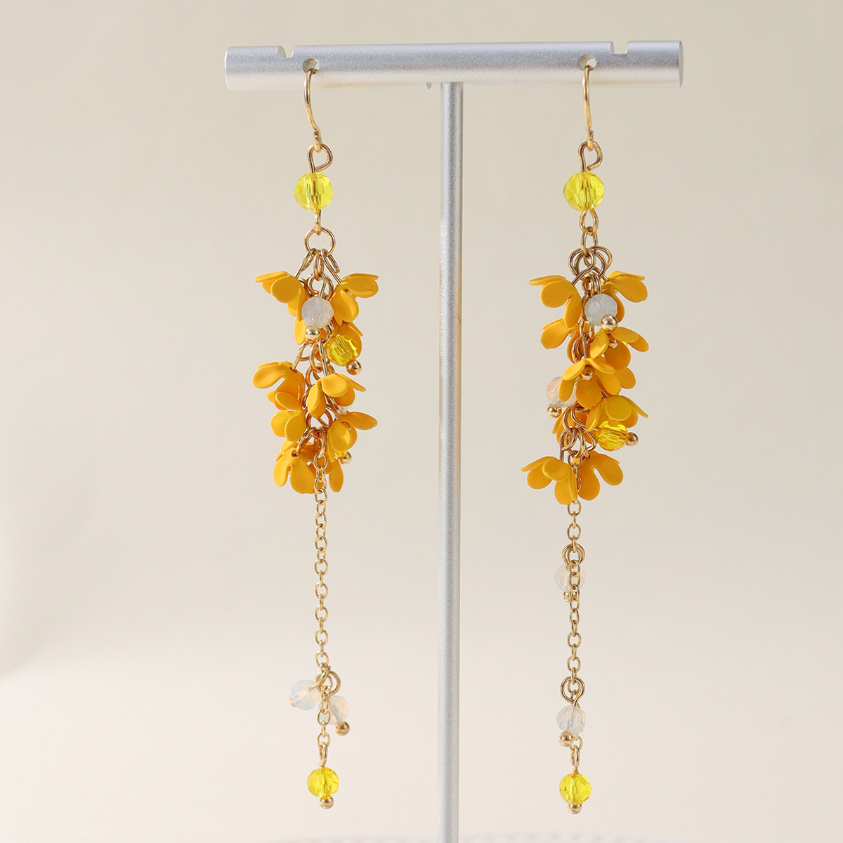 1 Paar Einfacher Stil Klassischer Stil Wassertropfen Blume Metall 14 Karat Vergoldet Tropfenohrringe display picture 3