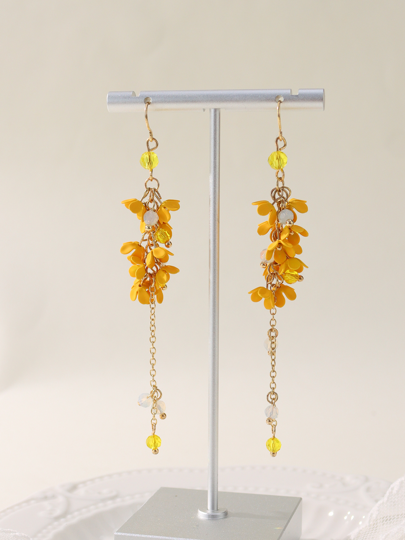 1 Paar Einfacher Stil Klassischer Stil Wassertropfen Blume Metall 14 Karat Vergoldet Tropfenohrringe display picture 1