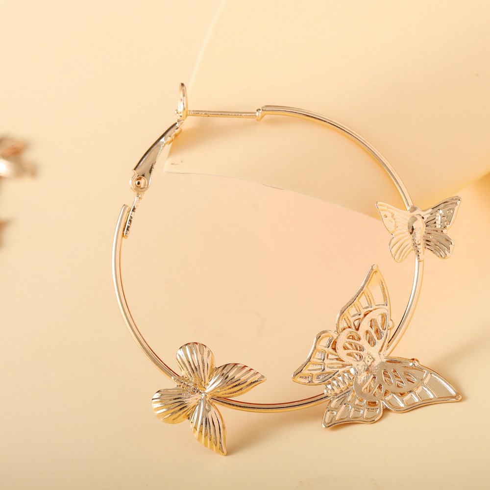 1 Paar Einfacher Stil Klassischer Stil Schmetterling Aushöhlen Eisen Ohrringe display picture 3