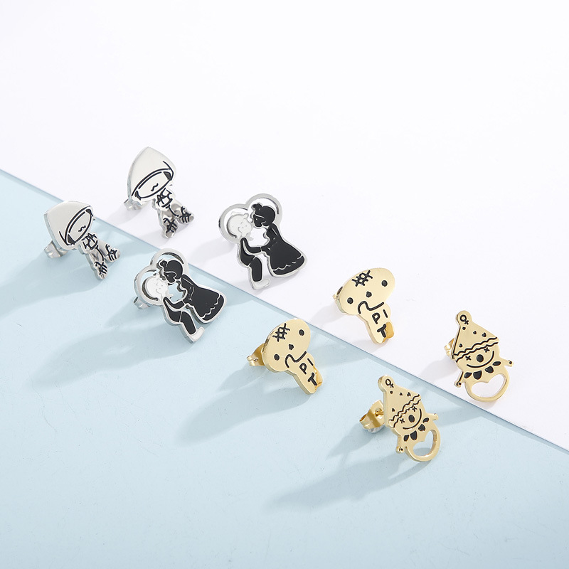 1 Pair Cartoon Style Cartoon Character Plating Titanium Steel 18K Gold Plated Ear Studs display picture 3