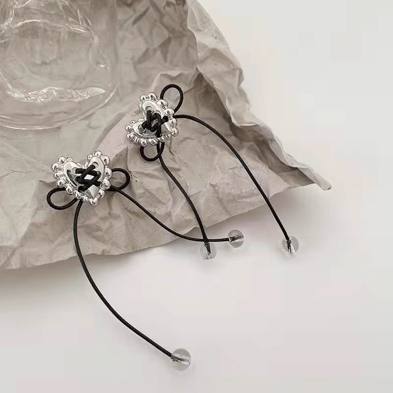 1 Pair Korean Style Heart Shape Alloy Drop Earrings display picture 3