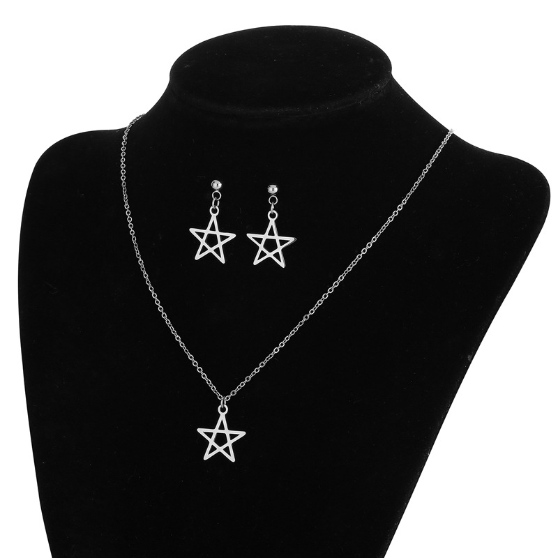 Basic Star Stainless Steel Titanium Steel Hollow Out Jewelry Set display picture 5