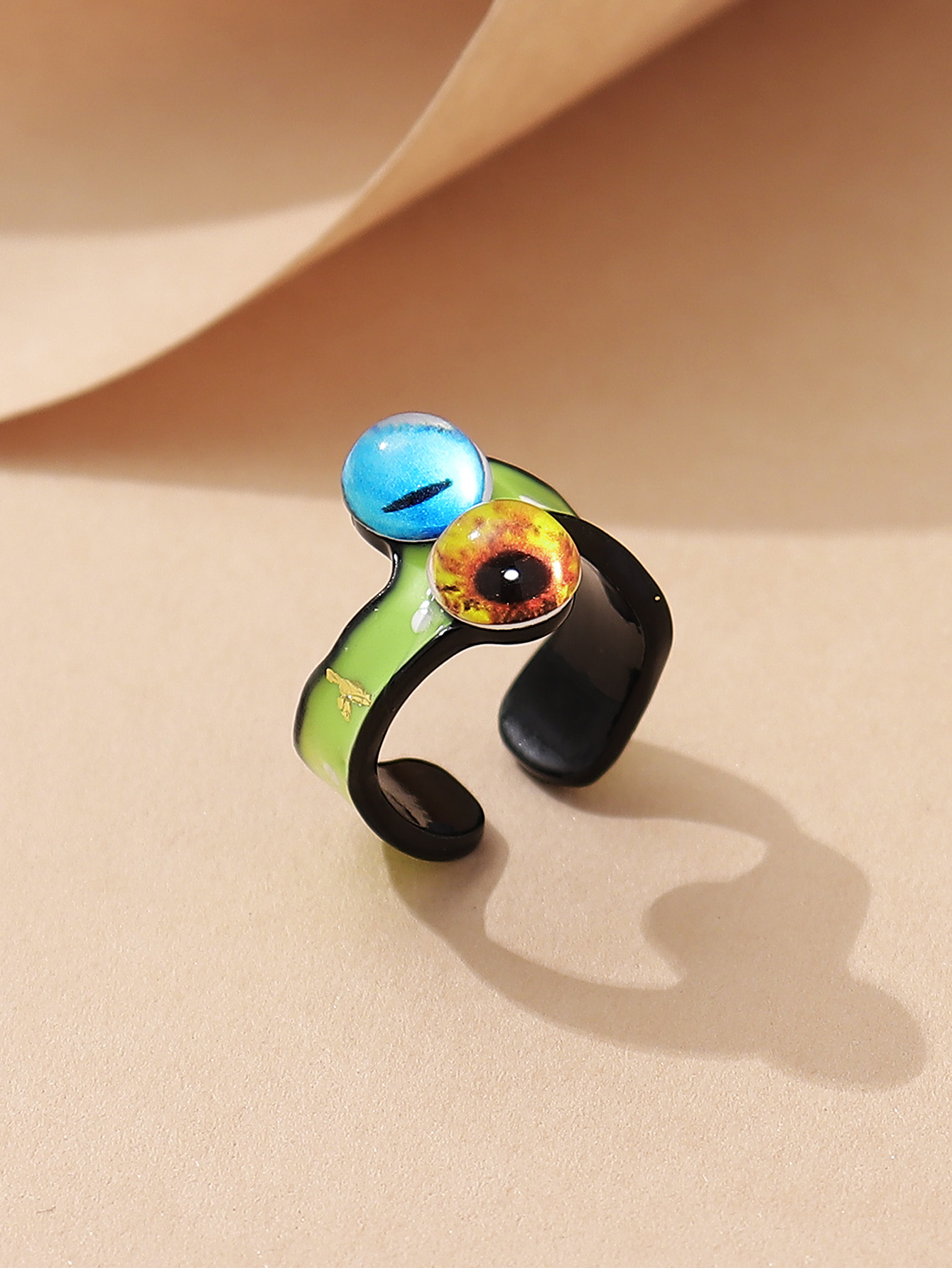 Vintage Style Funny Eye Resin Synthetic Resin Alloy Wholesale Open Rings display picture 3